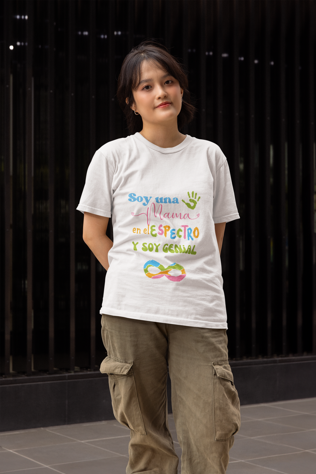 T-Shirt 'Soy Una Mamá en el Espectro y Soy Genial'. Unisex Heavy Cotton Tee (Spanish Edition)